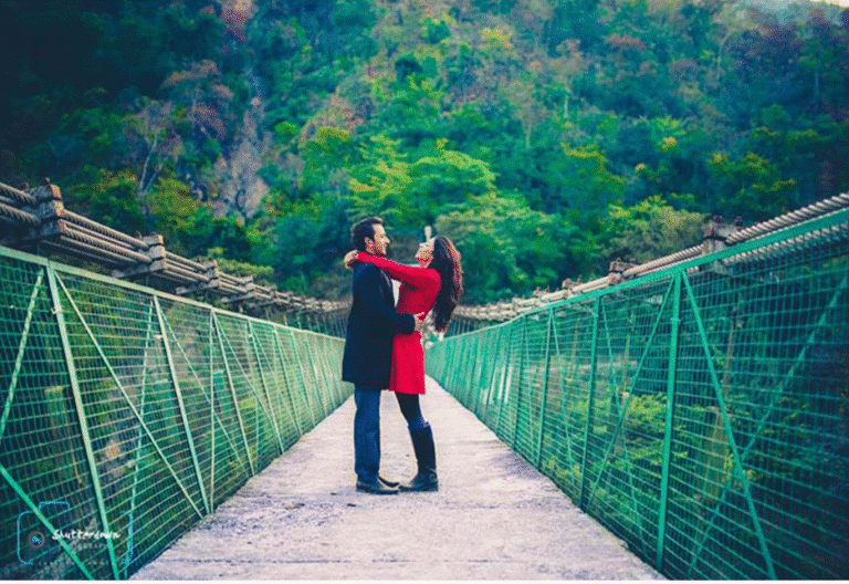 Hill Stations Vs Beaches: Best Honeymoon Places In India