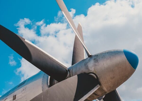 The Tech Behind Airplanes: How Innovations in Flight Have Changed the Travel Industry